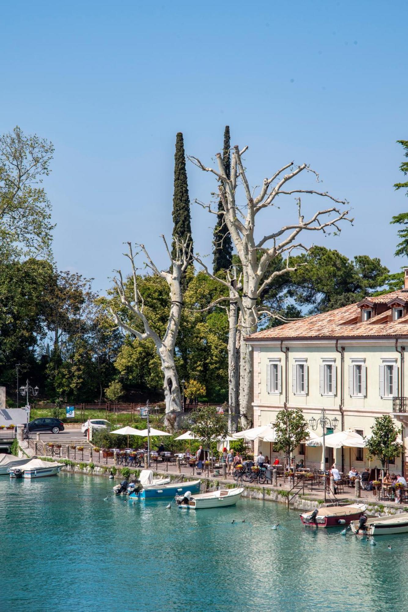 Palazzo Cordigero - Apartments Peschiera del Garda Kültér fotó