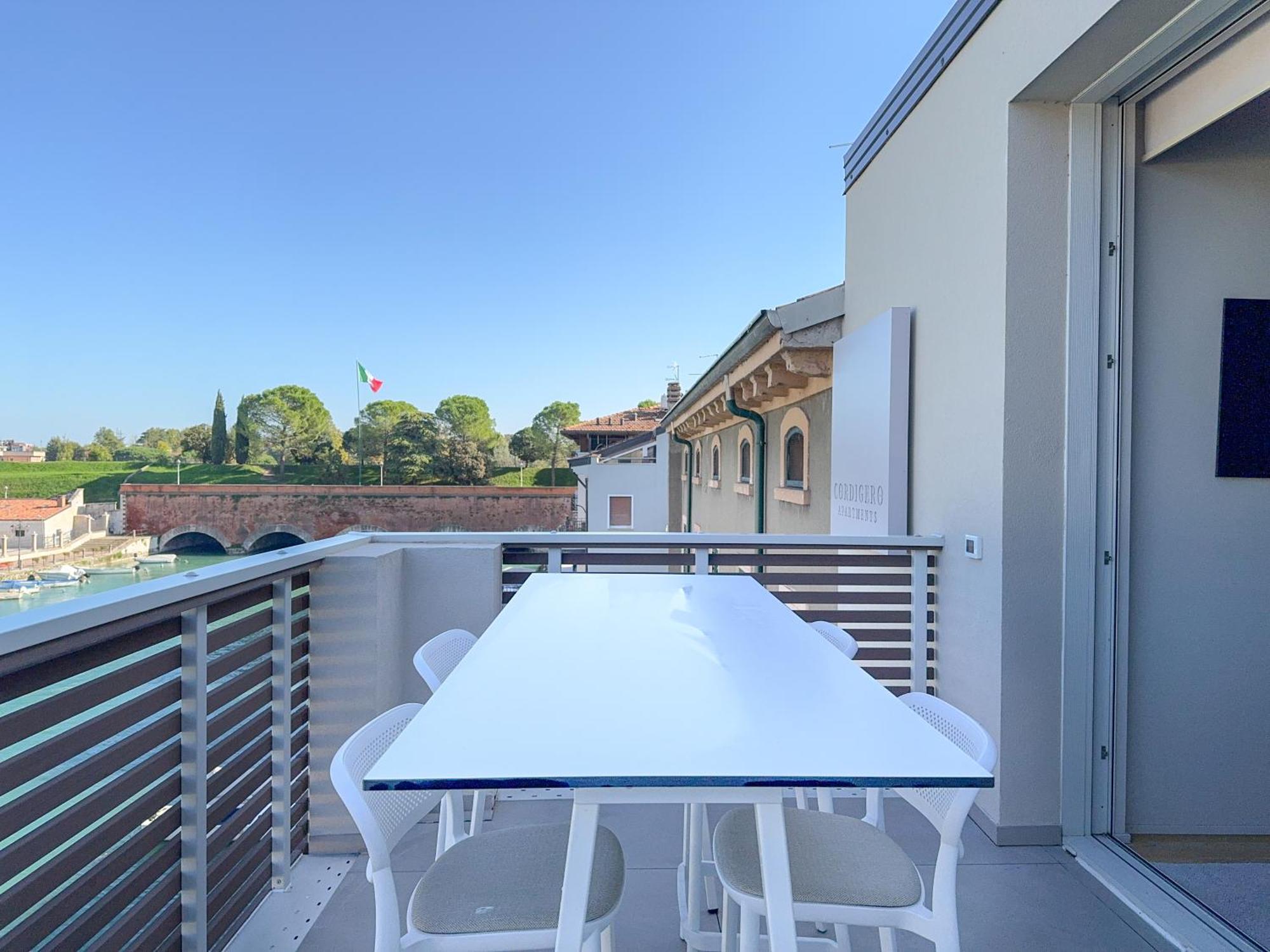 Palazzo Cordigero - Apartments Peschiera del Garda Kültér fotó