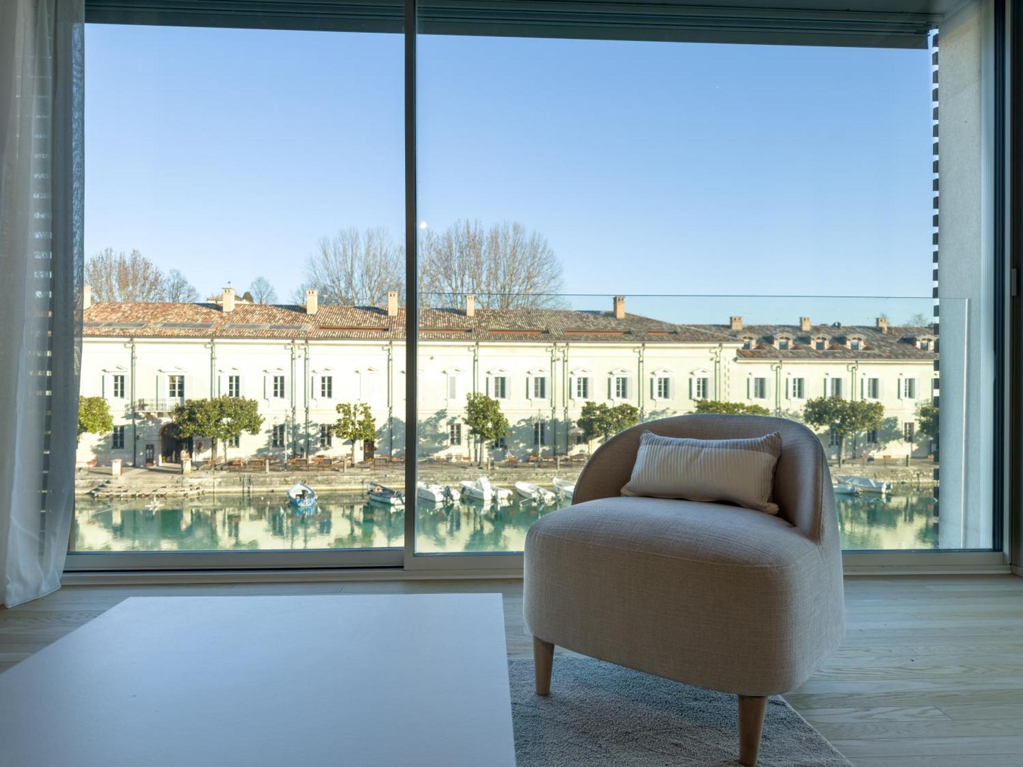 Palazzo Cordigero - Apartments Peschiera del Garda Kültér fotó