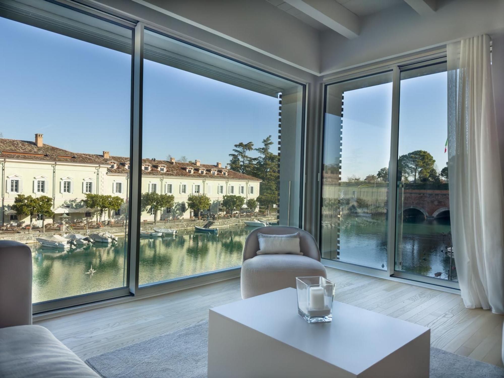 Palazzo Cordigero - Apartments Peschiera del Garda Kültér fotó