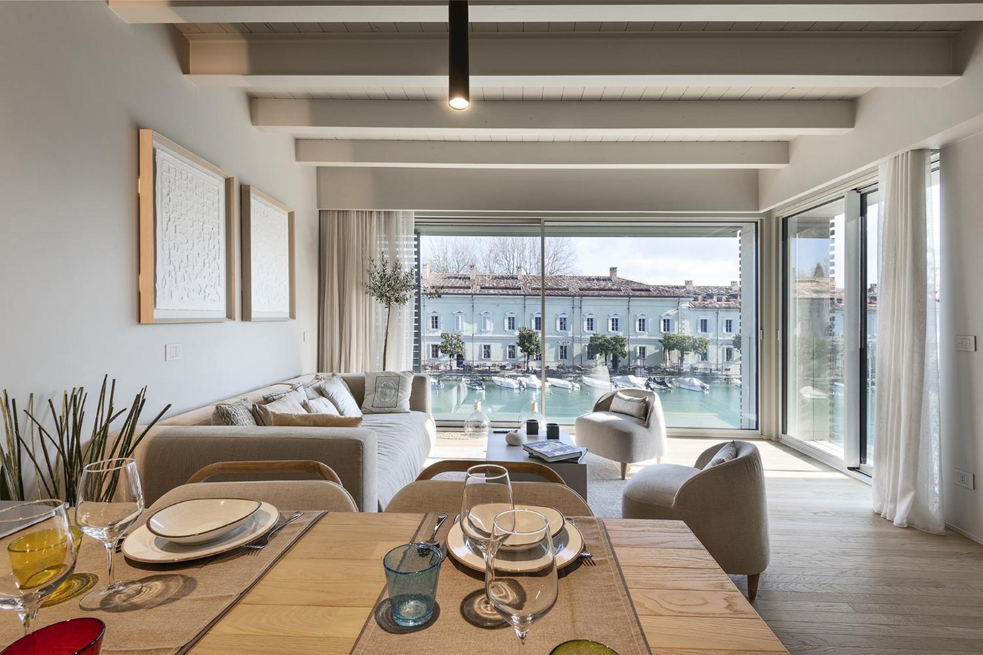 Palazzo Cordigero - Apartments Peschiera del Garda Kültér fotó